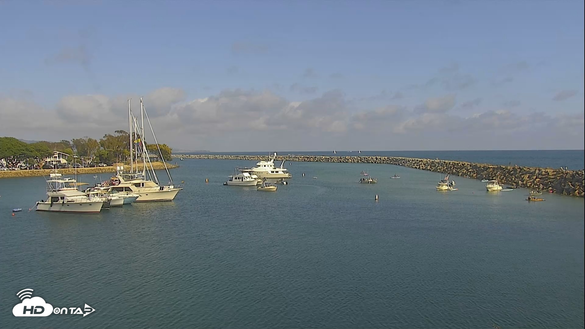 Snapshot of Dana Point Harbor Laguna Cliffs Resort Live Webcam taken May 23, 2026, 4:33pm PDT