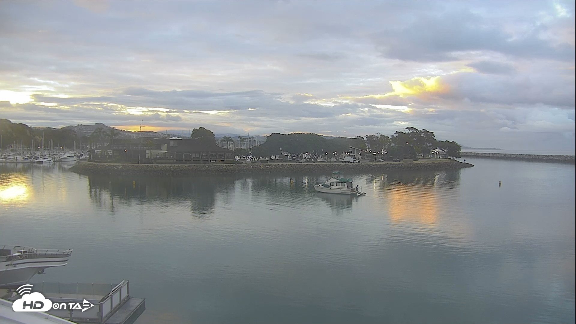 Snapshot of Dana Point Harbor Laguna Cliffs Resort Live Webcam taken May 29, 2026, 5:51am PDT