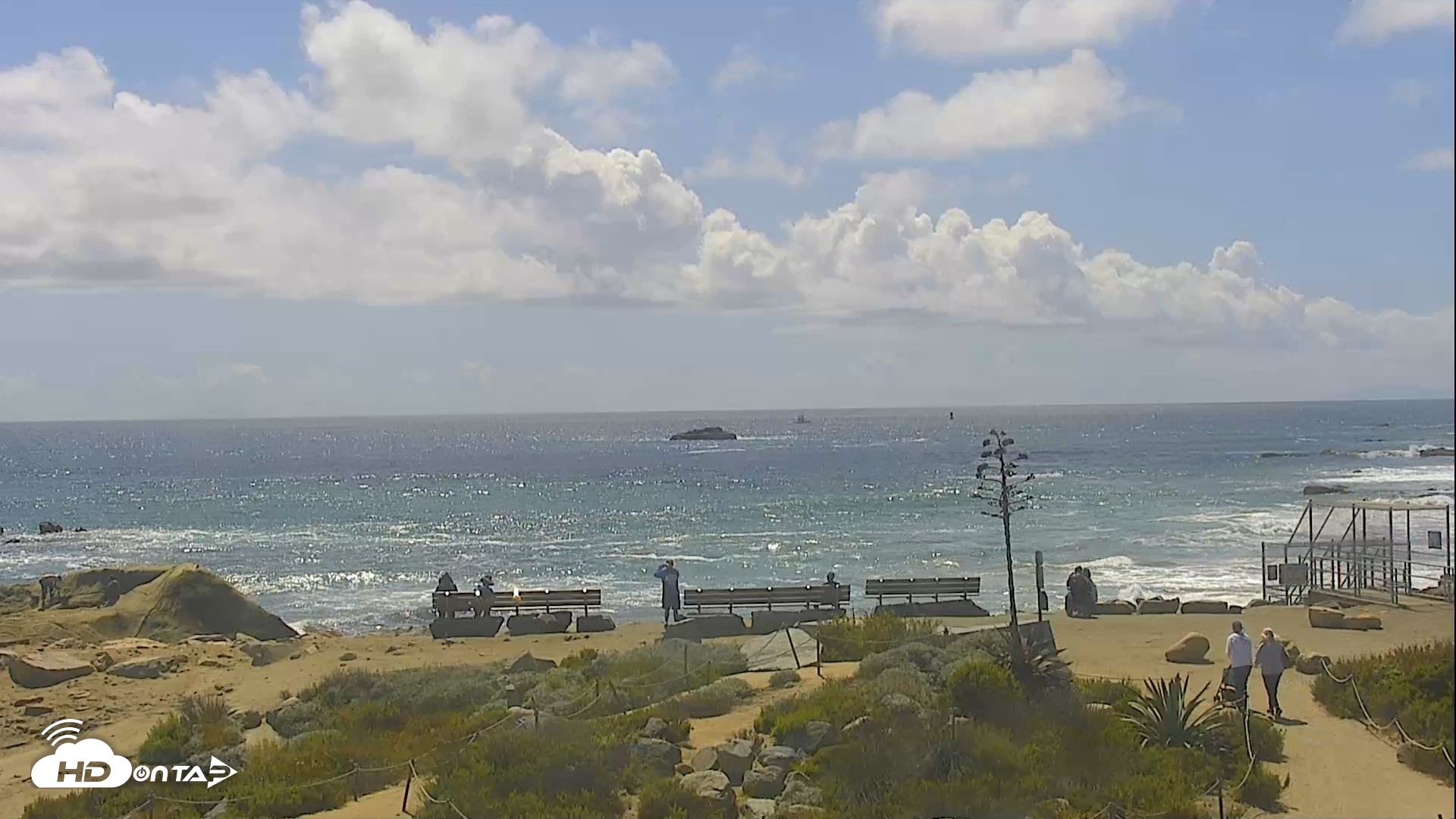 Snapshot of Dana Point Harbor Laguna Cliffs Resort Live Webcam taken Apr 13, 2026, 2:27pm PDT