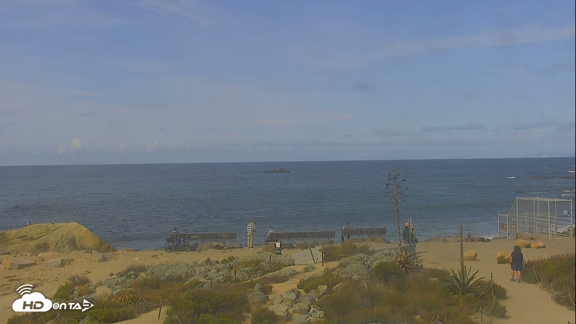 Snapshot of Dana Point Harbor Laguna Cliffs Resort Live Webcam taken May 4, 2026, 9:43am PDT
