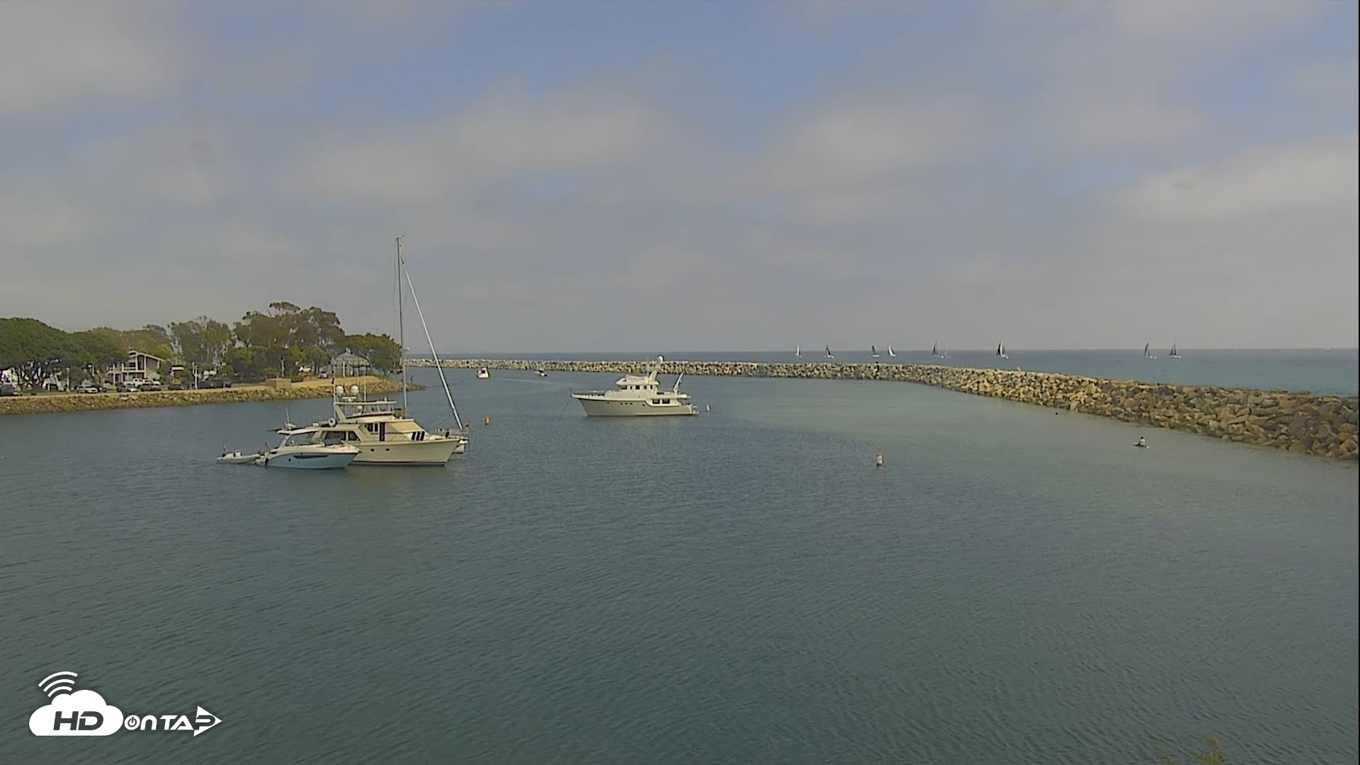 Snapshot of Dana Point Harbor Laguna Cliffs Resort Live Webcam taken May 21, 2026, 3:08pm PDT