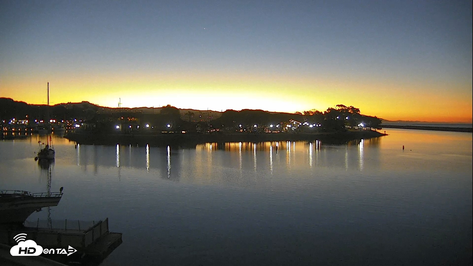 Snapshot of Dana Point Harbor Laguna Cliffs Resort Live Webcam taken Oct 17, 2025, 6:28am PDT