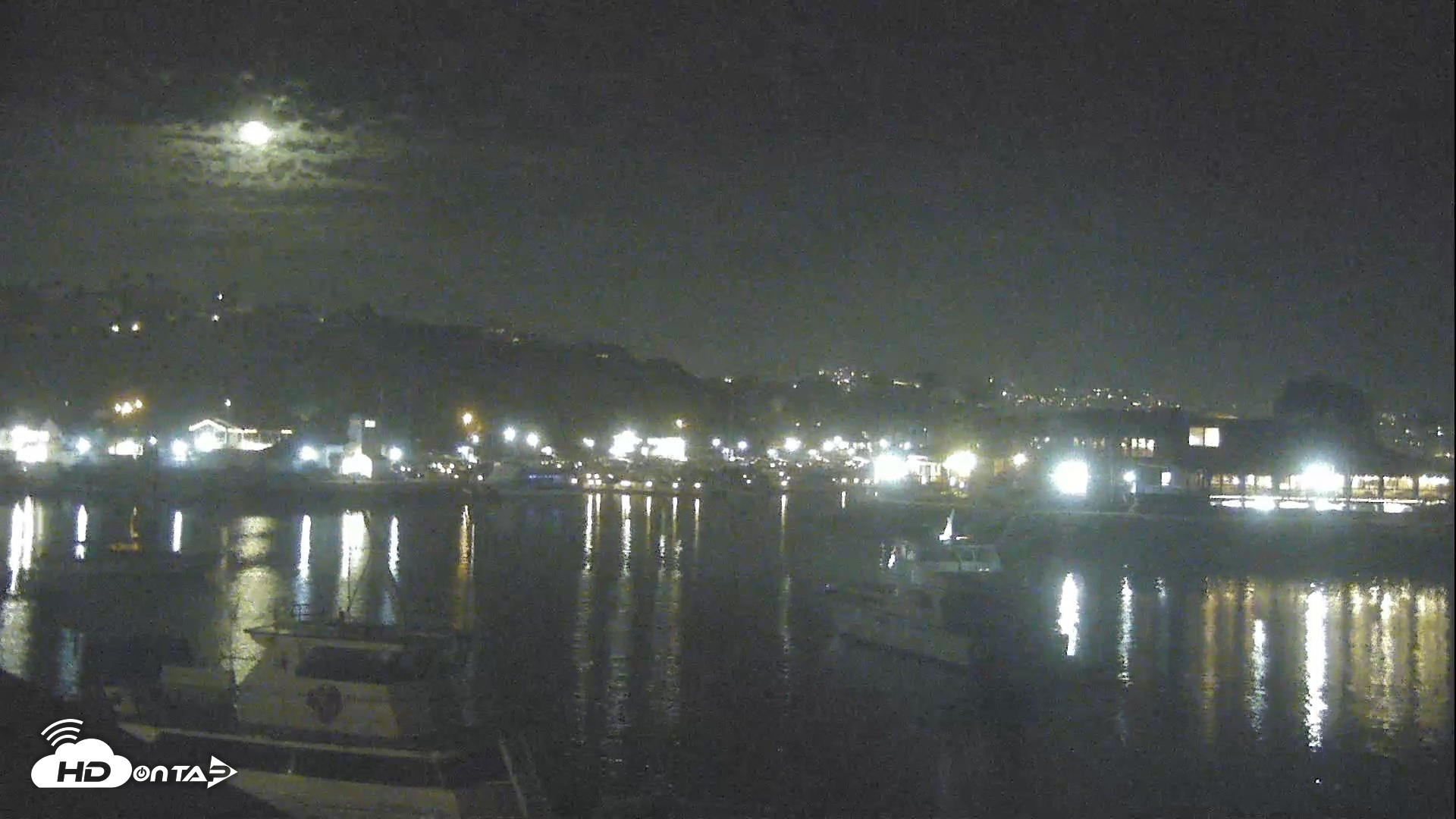 Snapshot of Dana Point Harbor Laguna Cliffs Resort Live Webcam taken Oct 10, 2025, 9:52pm PDT