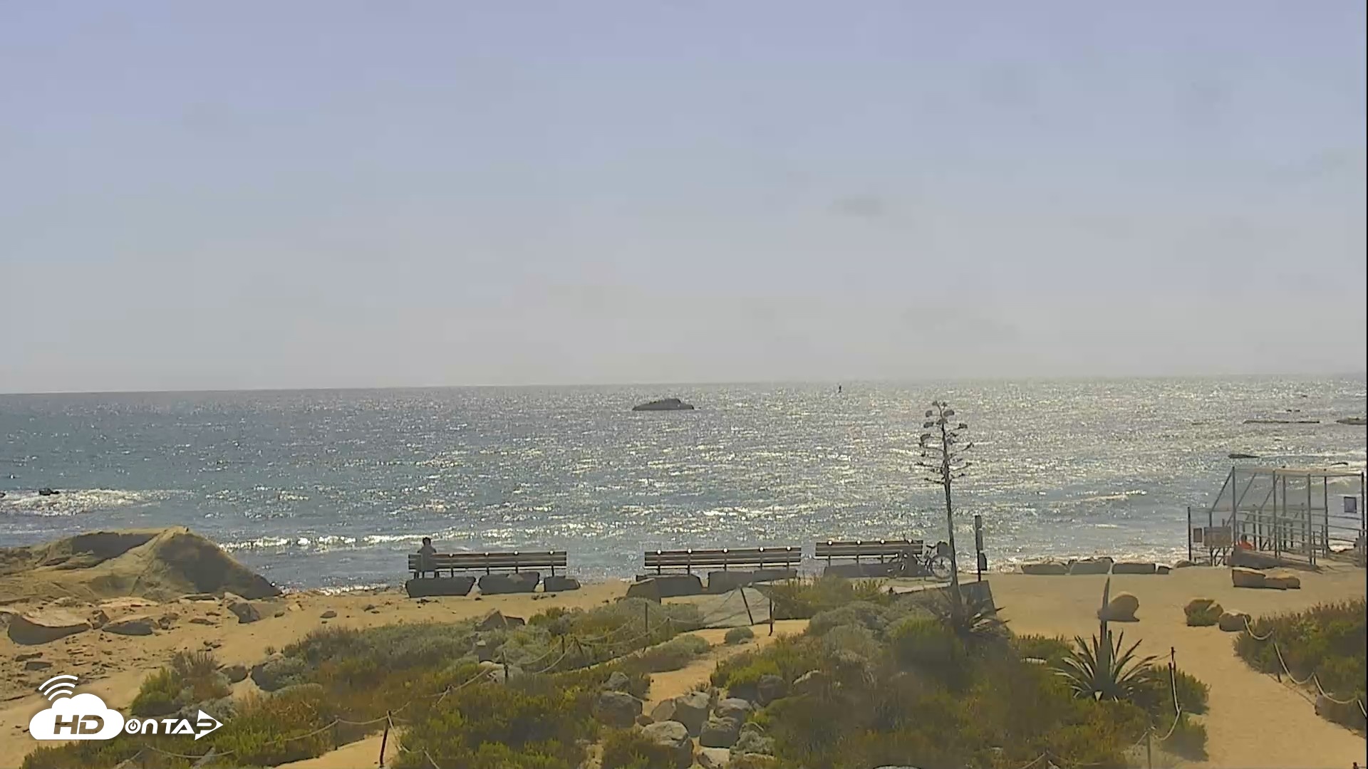 Snapshot of Dana Point Harbor Laguna Cliffs Resort Live Webcam taken Apr 28, 2026, 2:59pm PDT