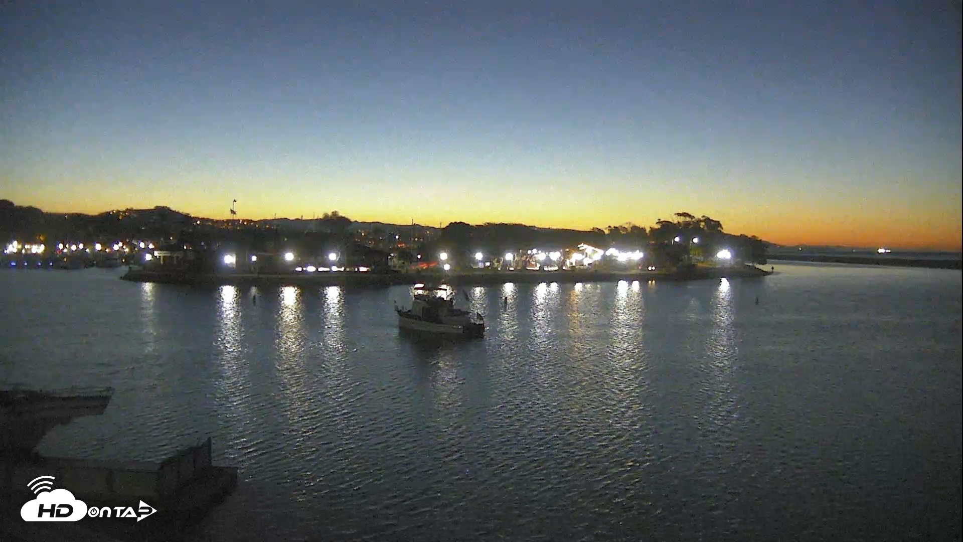 Snapshot of Dana Point Harbor Laguna Cliffs Resort Live Webcam taken Oct 26, 2026, 6:25am PDT