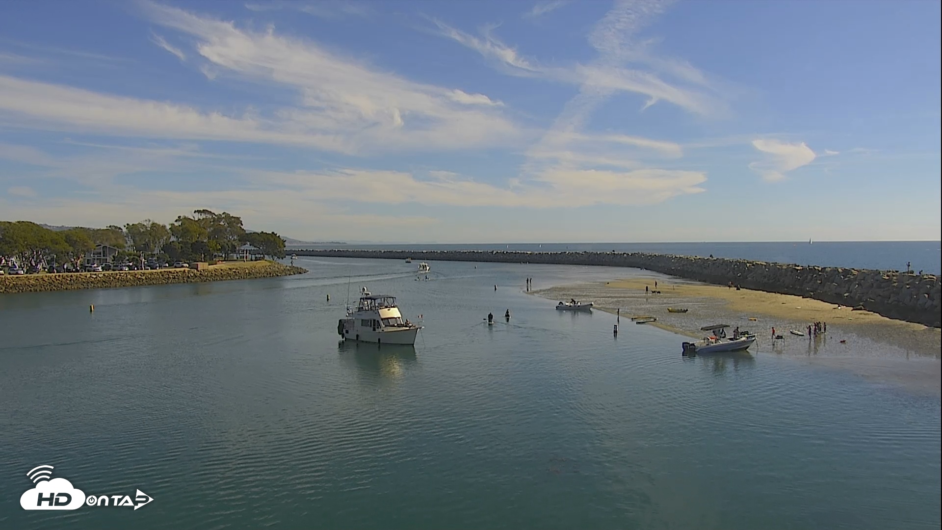 Snapshot of Dana Point Harbor Laguna Cliffs Resort Live Webcam taken Jan 18, 2026, 1:17pm PST