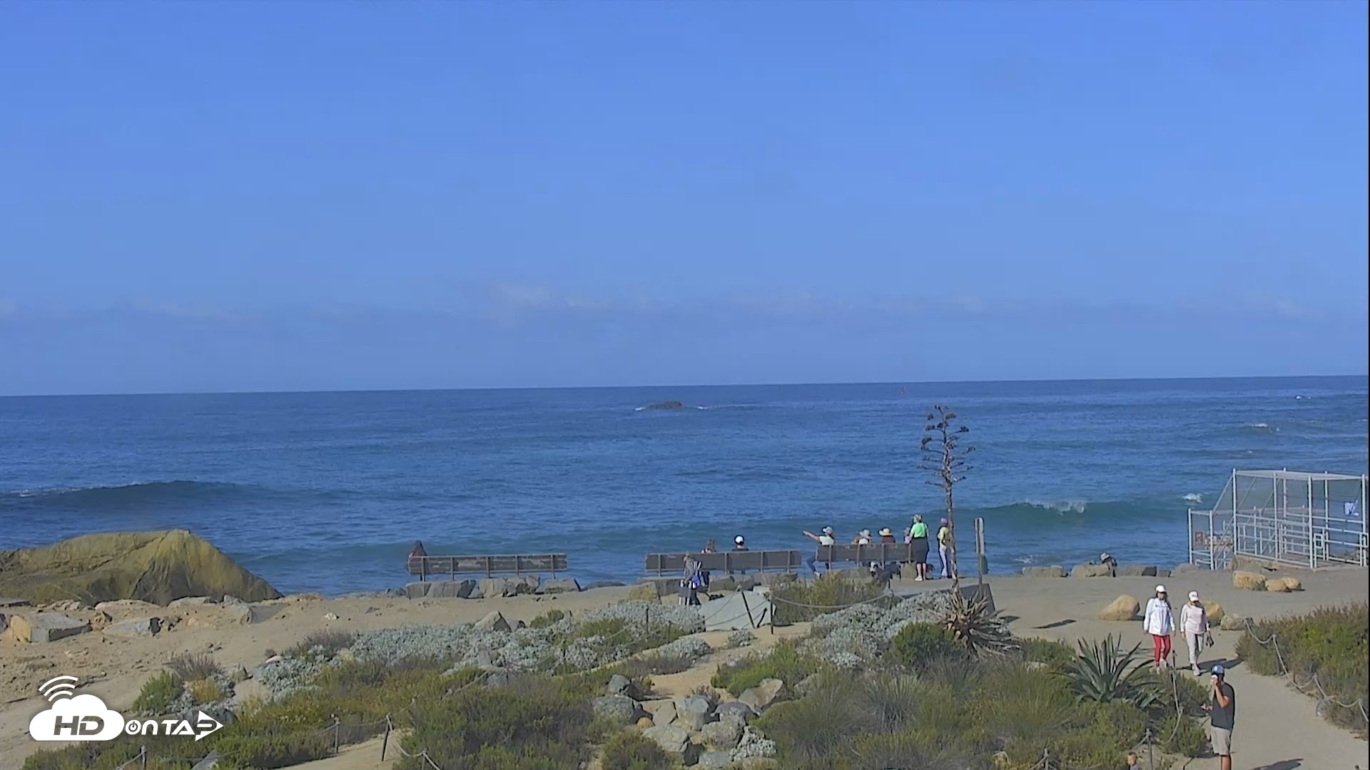 Snapshot of Dana Point Harbor Laguna Cliffs Resort Live Webcam taken Apr 14, 2026, 9:17am PDT