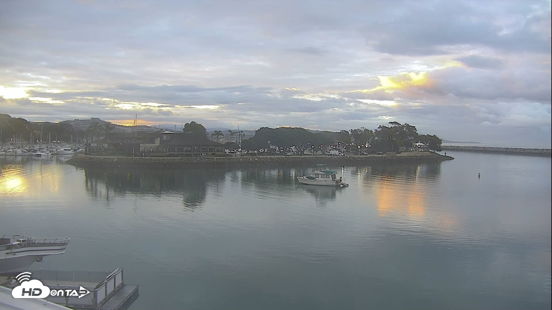 Snapshot of Dana Point Harbor Laguna Cliffs Resort Live Webcam taken May 29, 2026, 5:50am PDT