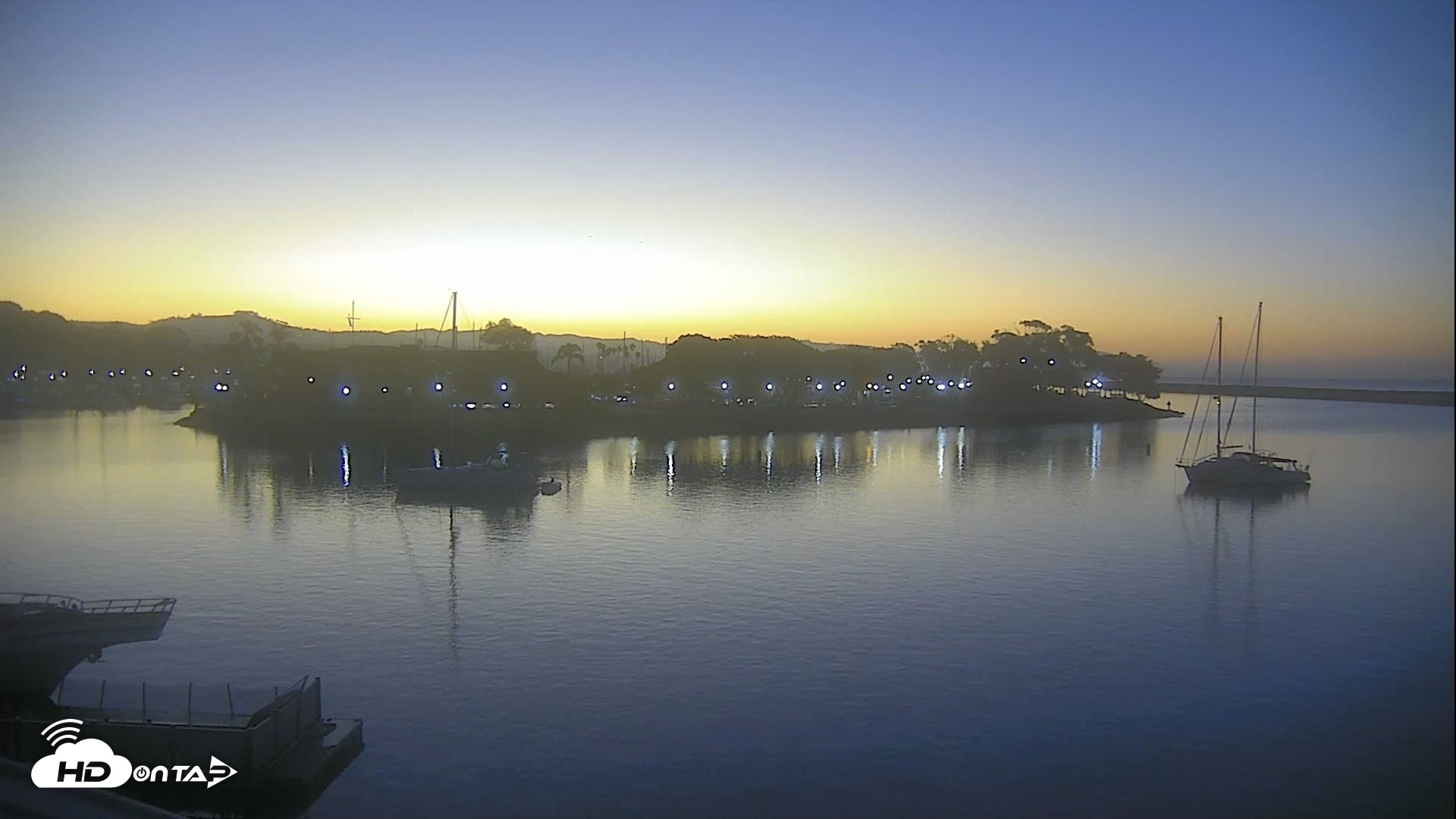 Snapshot of Dana Point Harbor Laguna Cliffs Resort Live Webcam taken Oct 2, 2026, 6:25am PDT